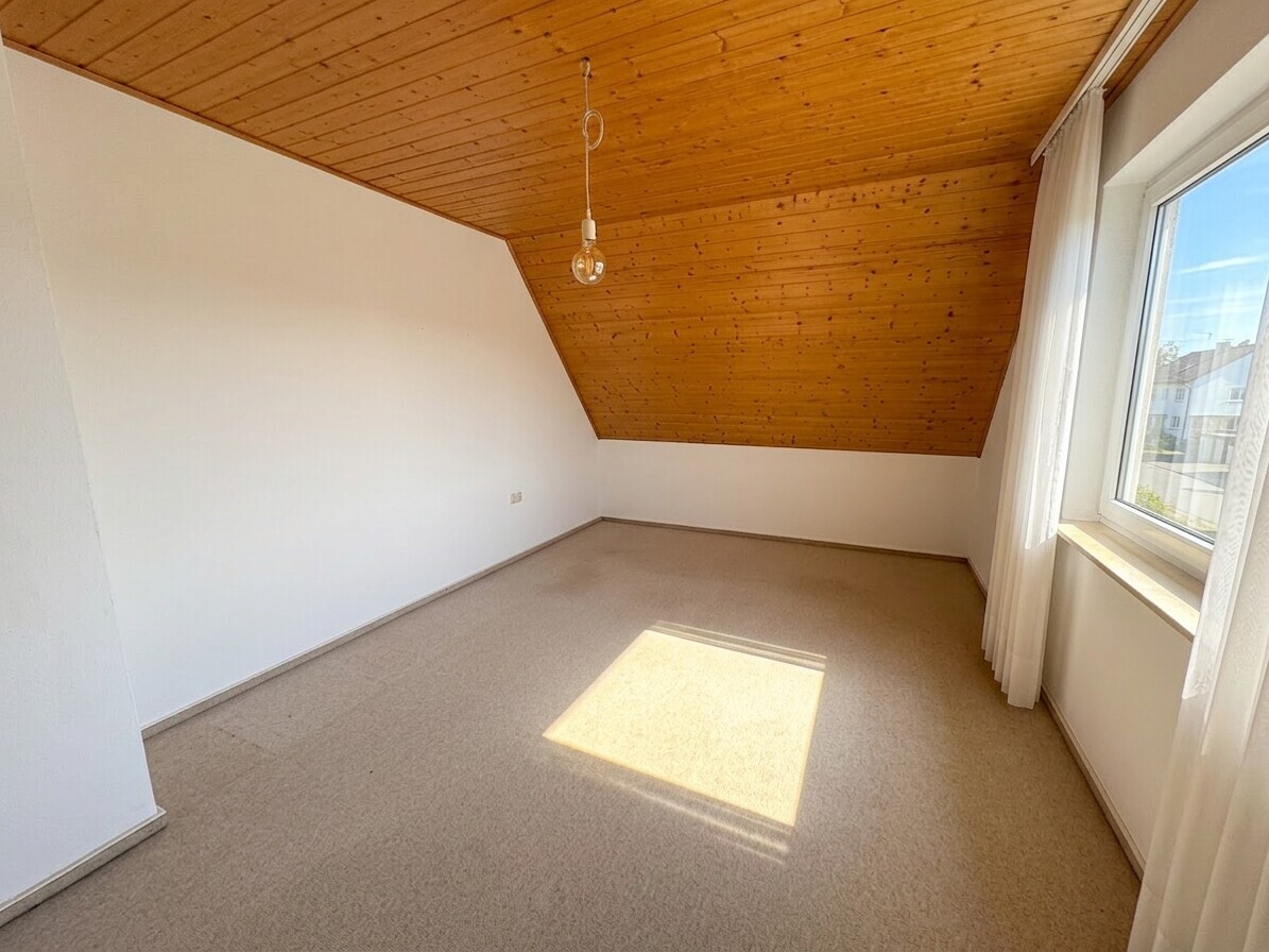 Schlafzimmer o Möbel