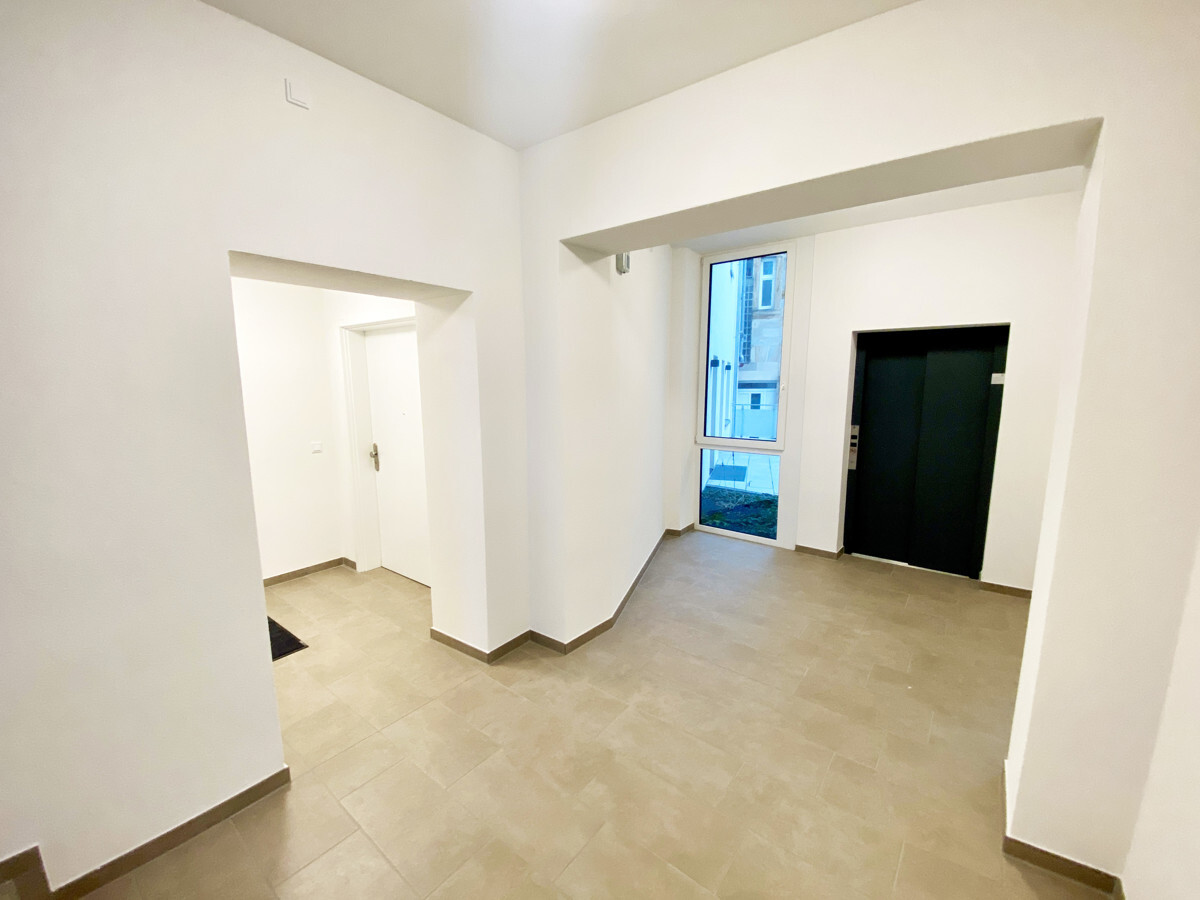 Treppenhaus Eingang EG
