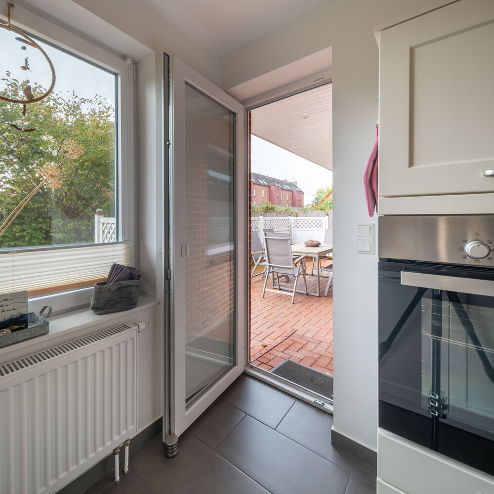 Küche/Austritt Terrasse EG