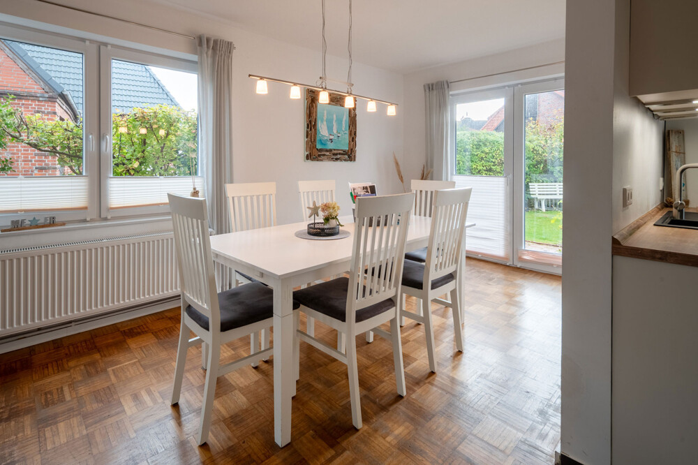 Wohnen/Essen EG