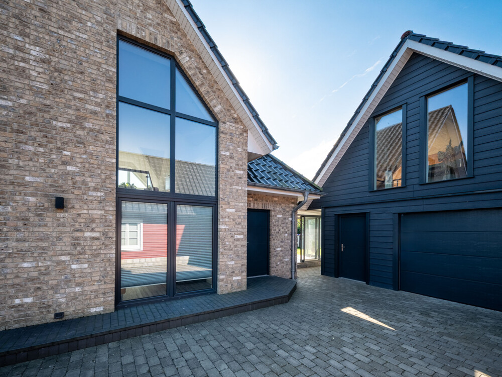 Ansicht Haus/Garage
