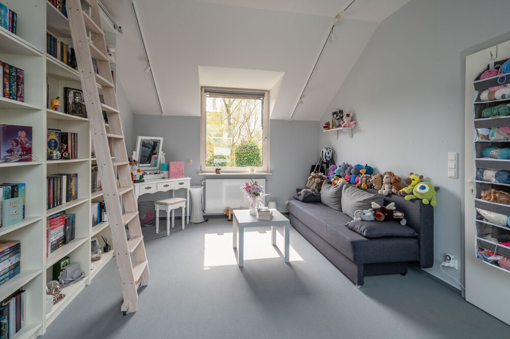 Zimmer 2 OG