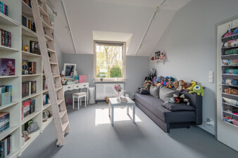 Zimmer 2 OG