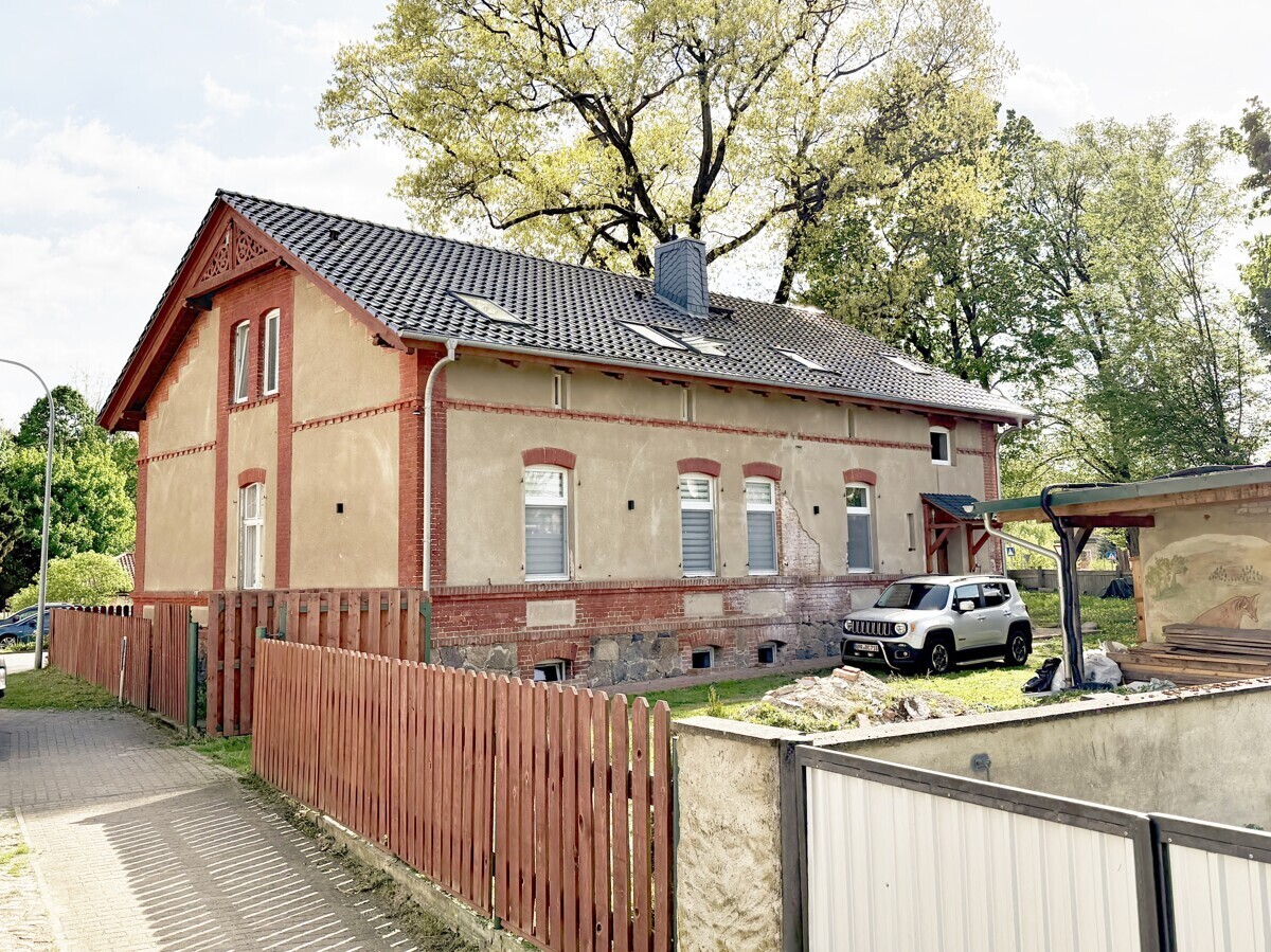 Zufahrt zum Hof