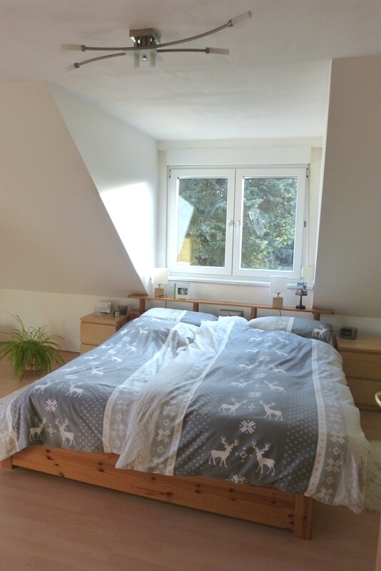 Schlafbereich mit Gaube im OG