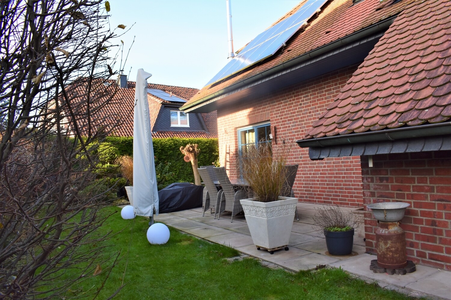 Seitliche Terrassenansicht 