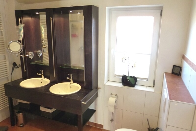 Tageslicht Wannenbad mit Dusche