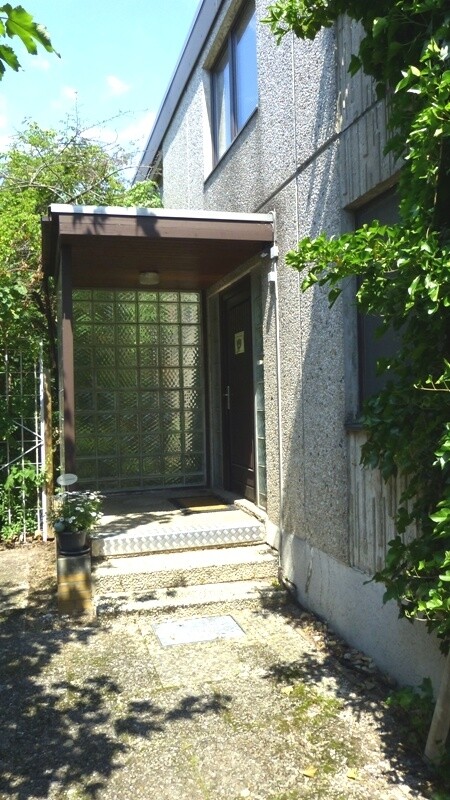 Eingang_vermietete Einheit