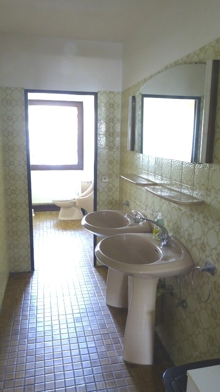 Mitarbeiter WC_vermietete Einheit