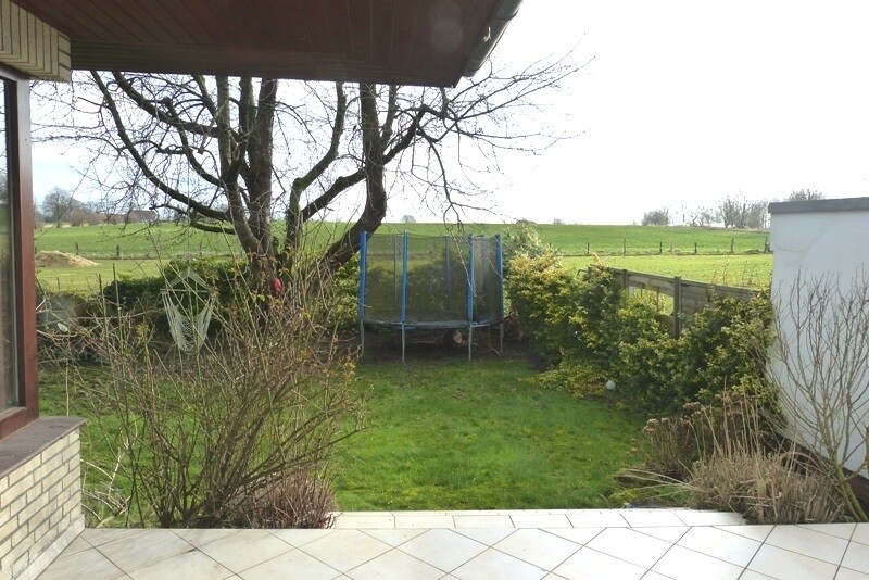 Terrasse mit Feldblick