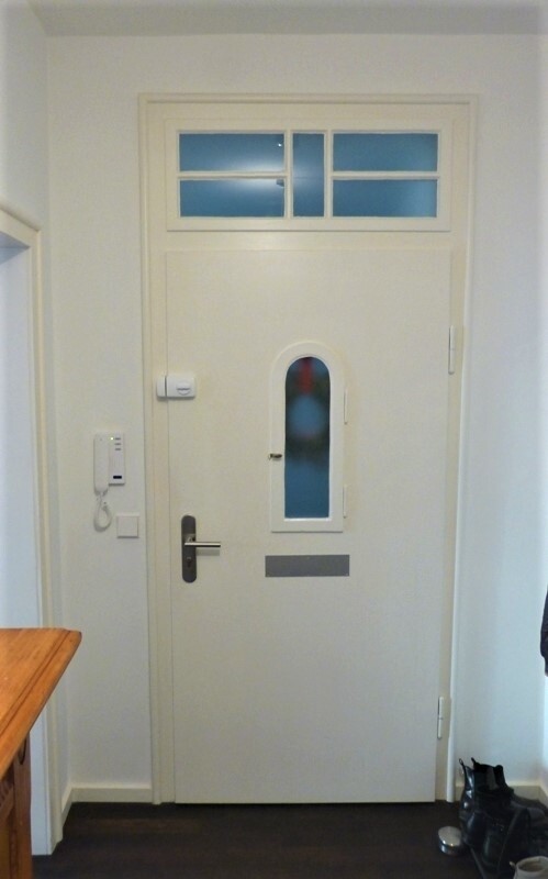 Original erhaltene Wohnungstür