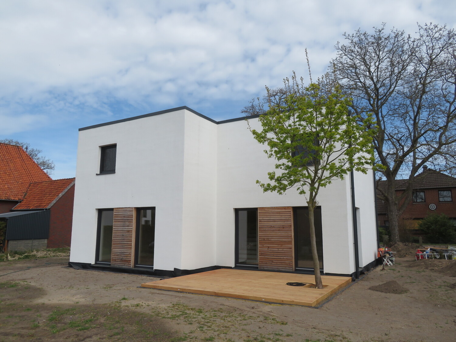 Hausrückseite