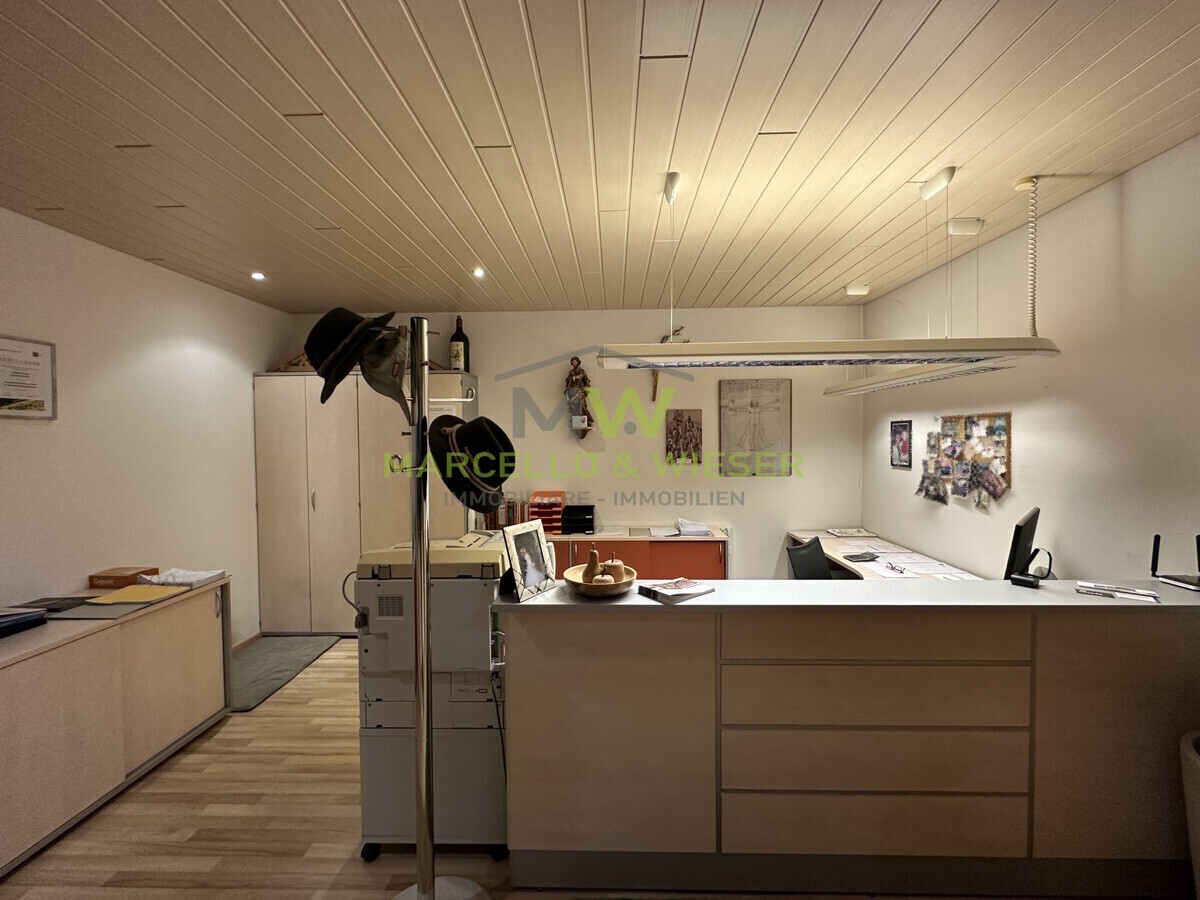 Büro |Ufficio
