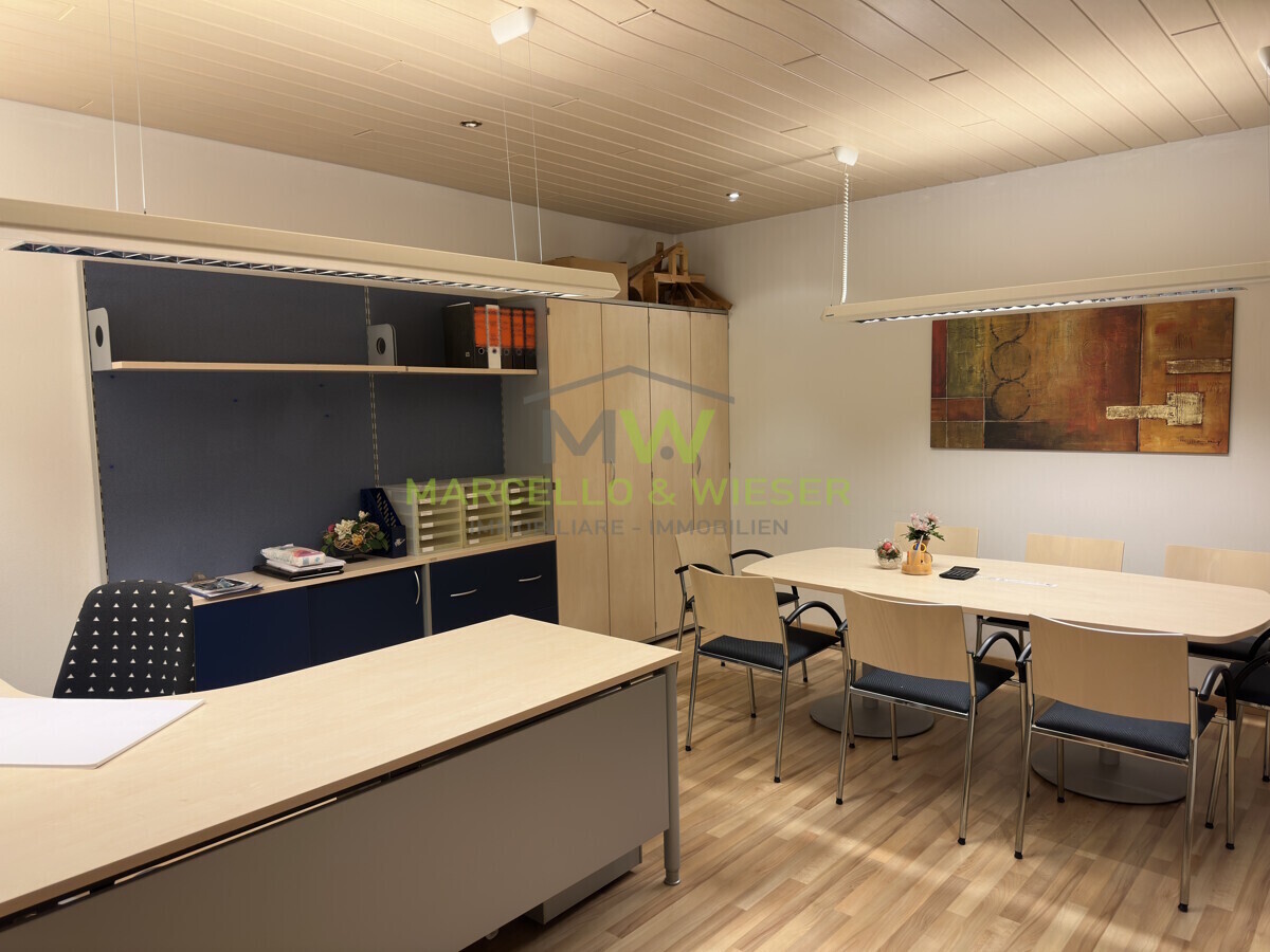 Büro |Ufficio