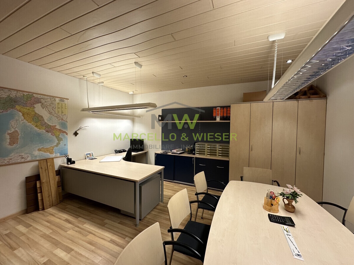 Büro |Ufficio