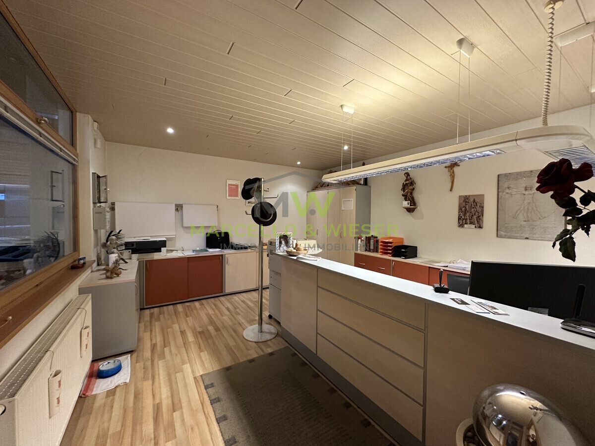 Büro |Ufficio