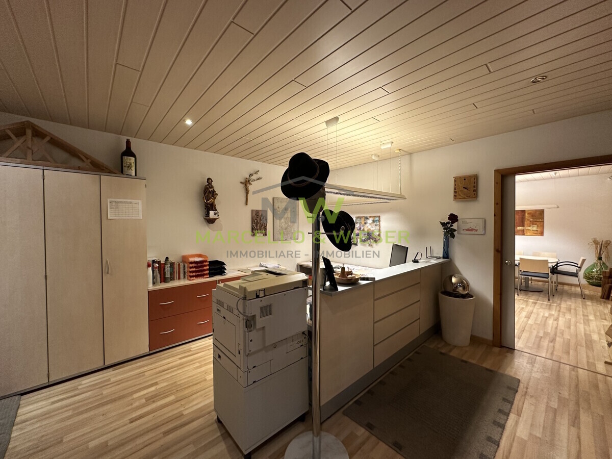 Büro |Ufficio