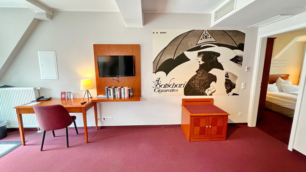 Wohnbereich mit Schreibecke