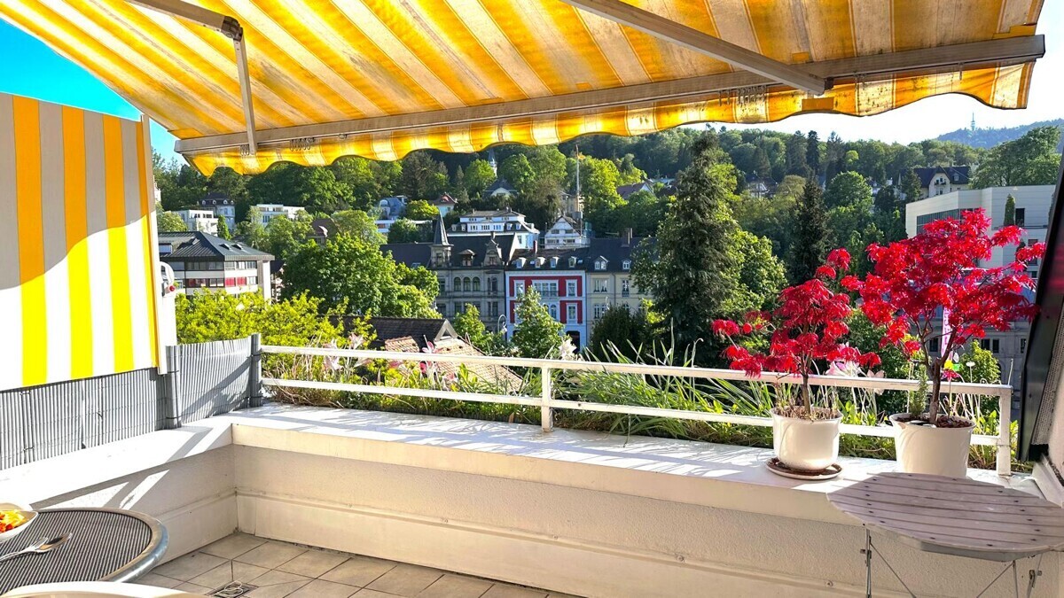 Dachterrasse mit Blick aufs Festspielhaus
