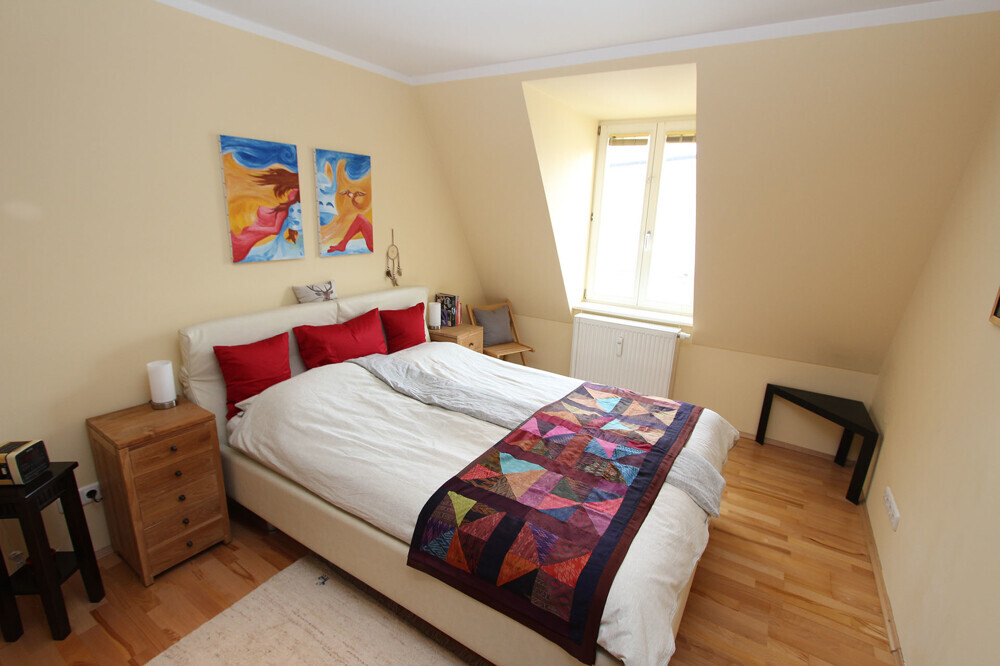 riesiges Hauptschlafzimmer