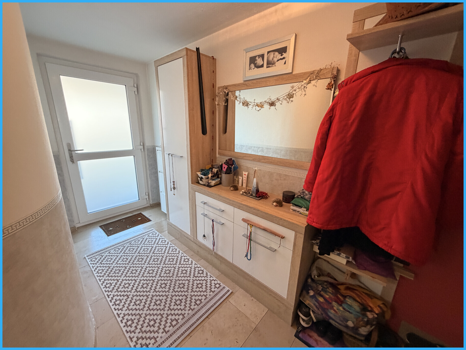 Eingangsbereich - Garderobe