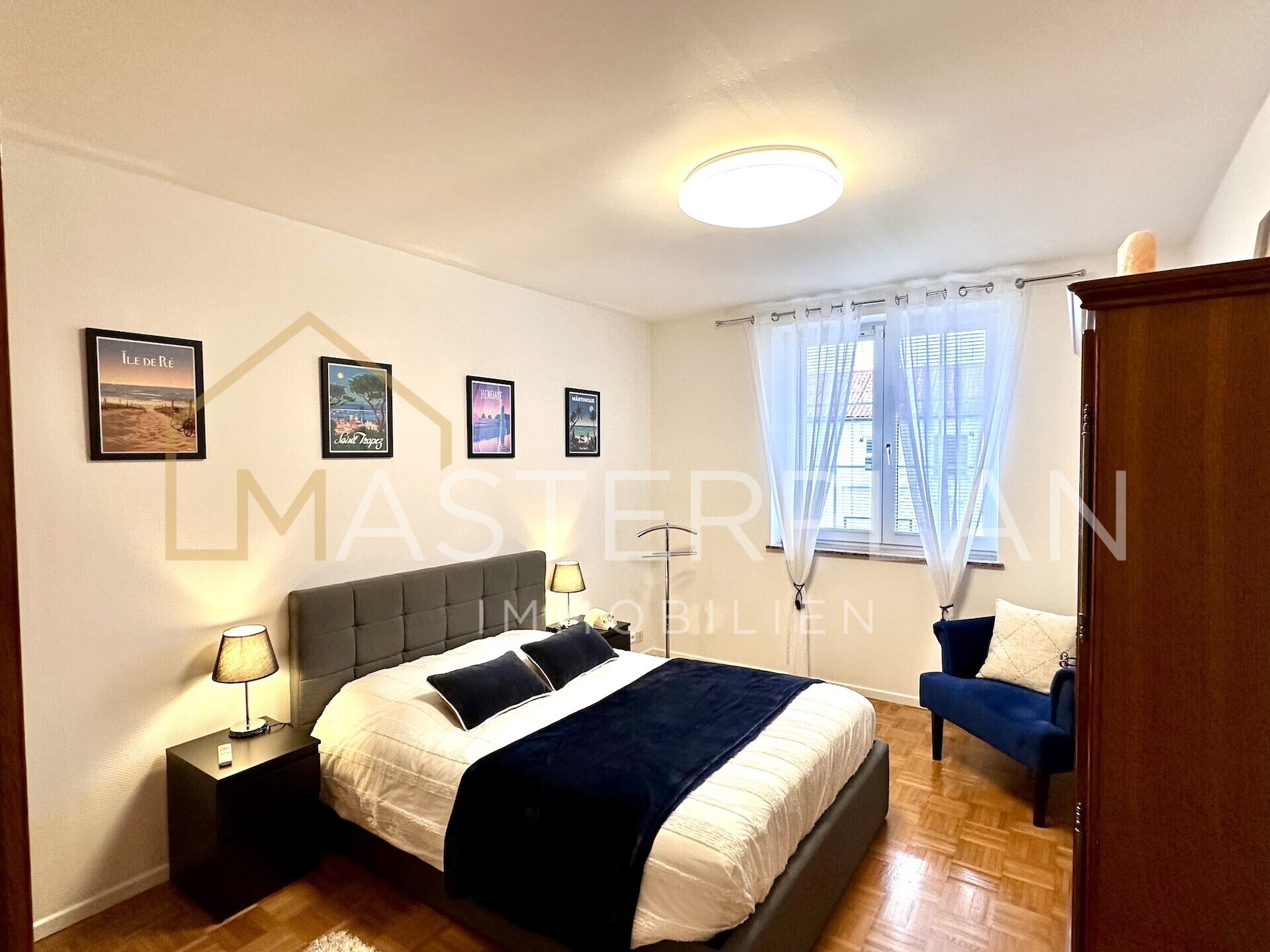 Schlafzimmer 1
