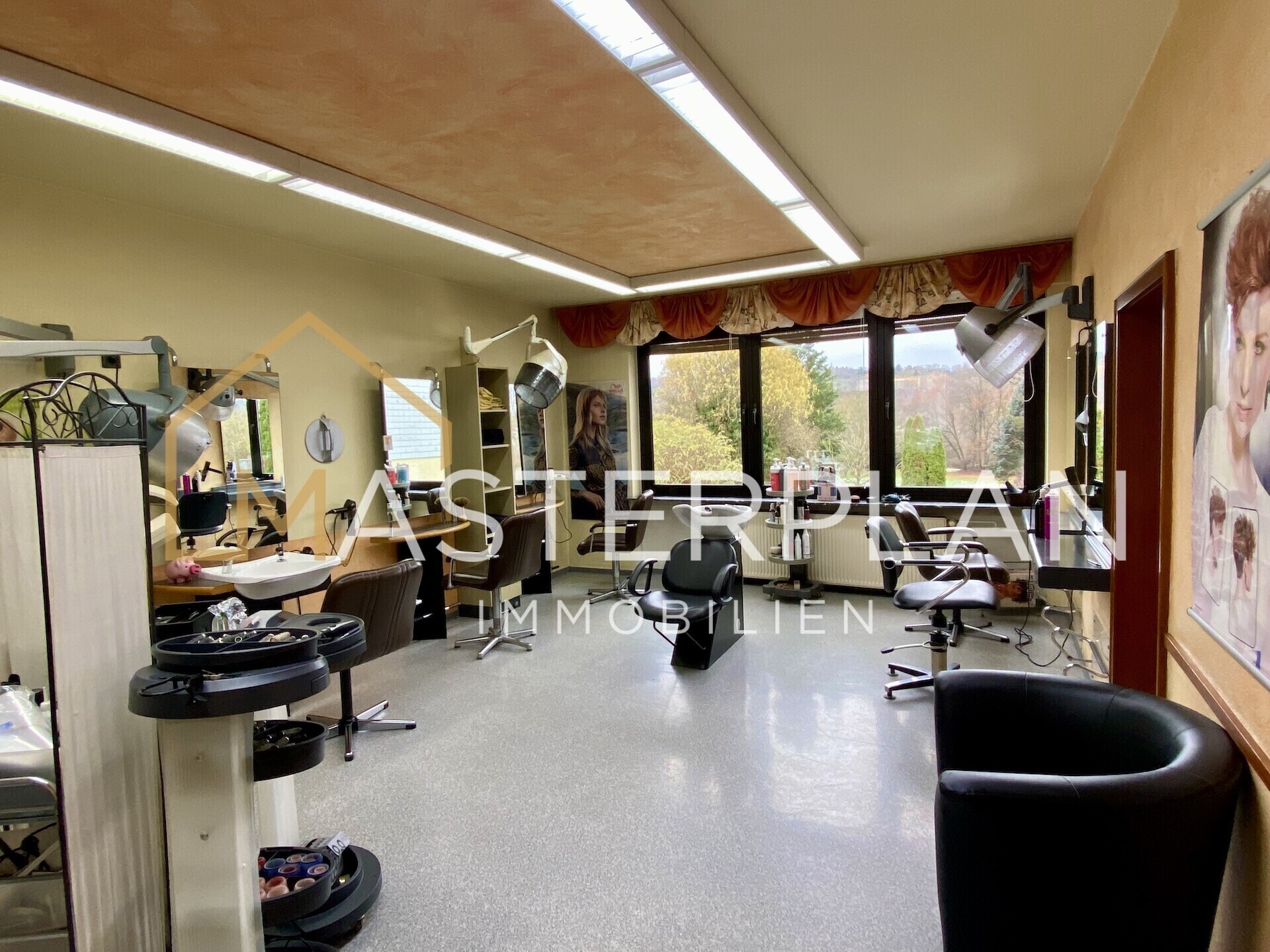 Salon