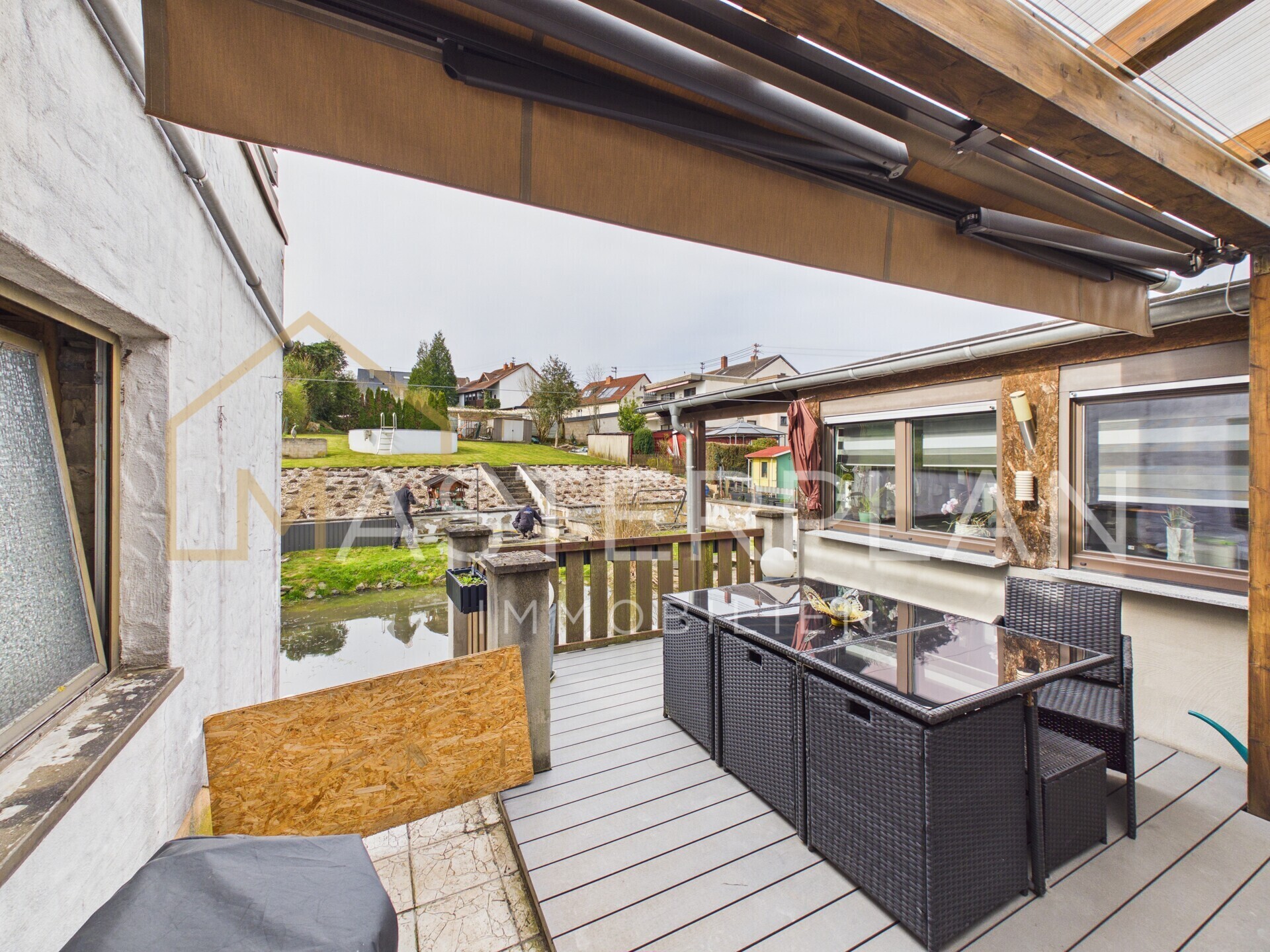Balkon EG
