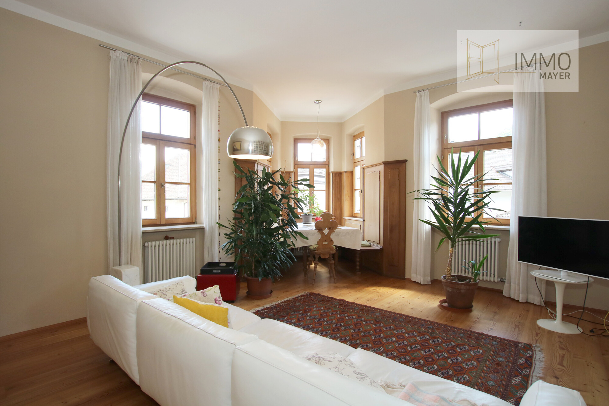 3 Wohnzimmer