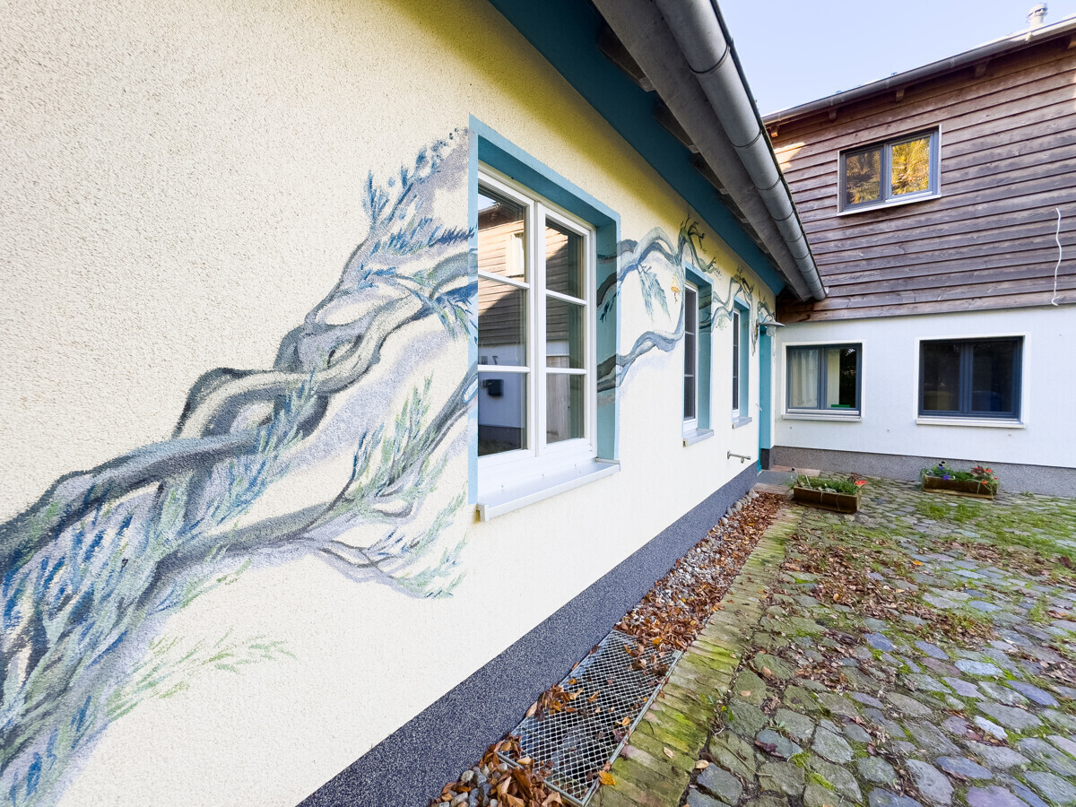 Liebevoll verzierte Fassade