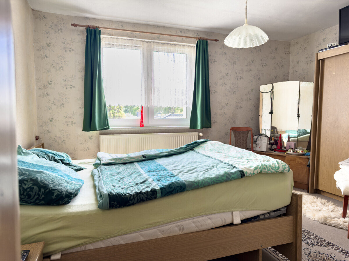 Schlafzimmer 2 im OG Hauptwohnung
