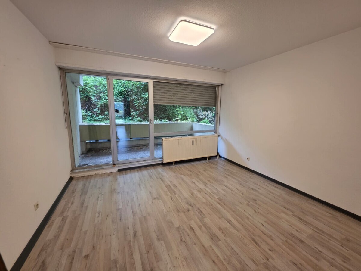 Schlafzimmer links_