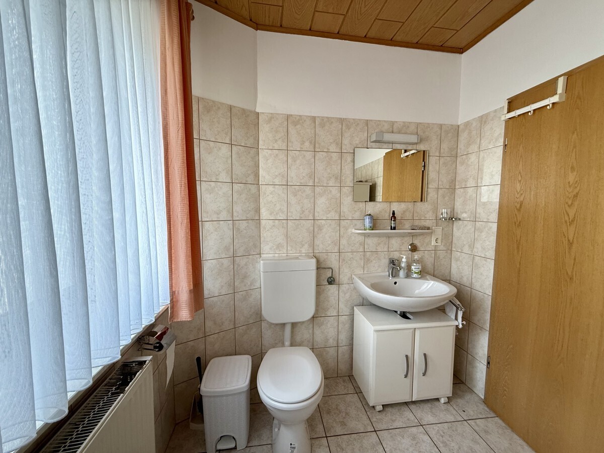 Badezimmer EG