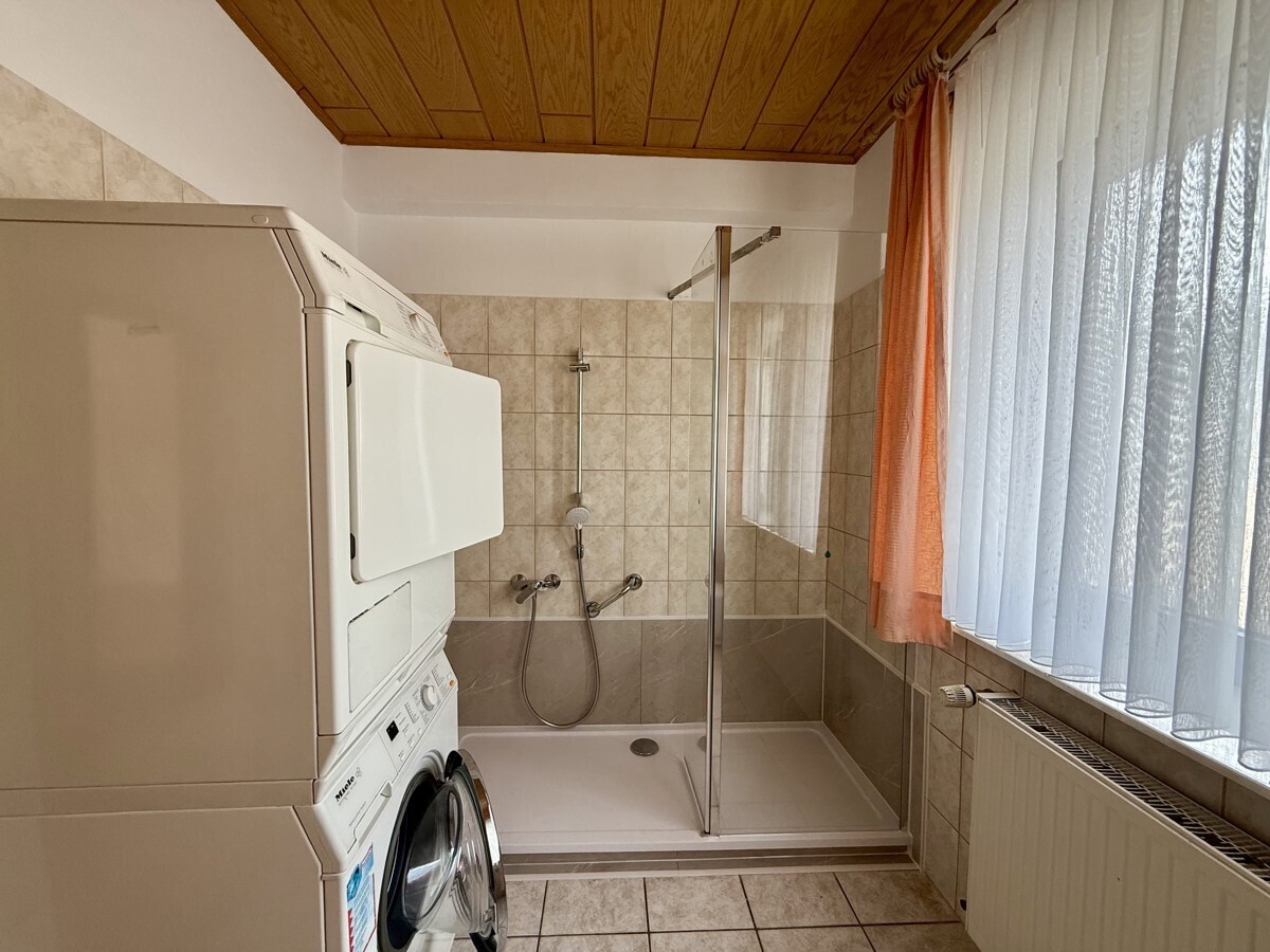 Badezimmer EG