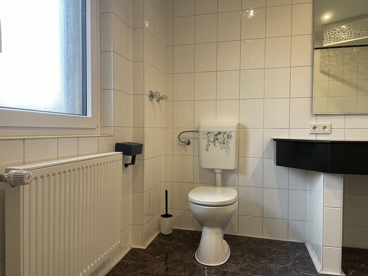 Badezimmer EG