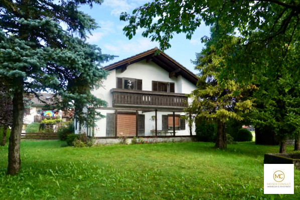 Hausansicht Garten