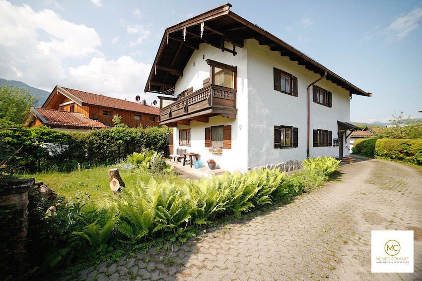 Ansicht Zufahrt u. Garten