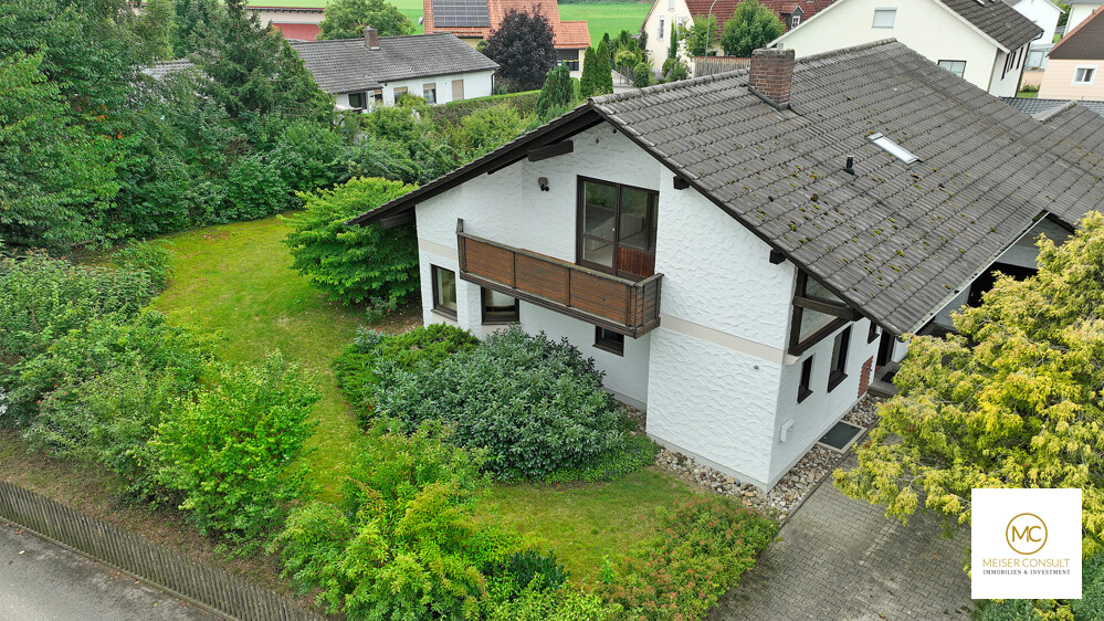 Ansicht Haus und Grundstück