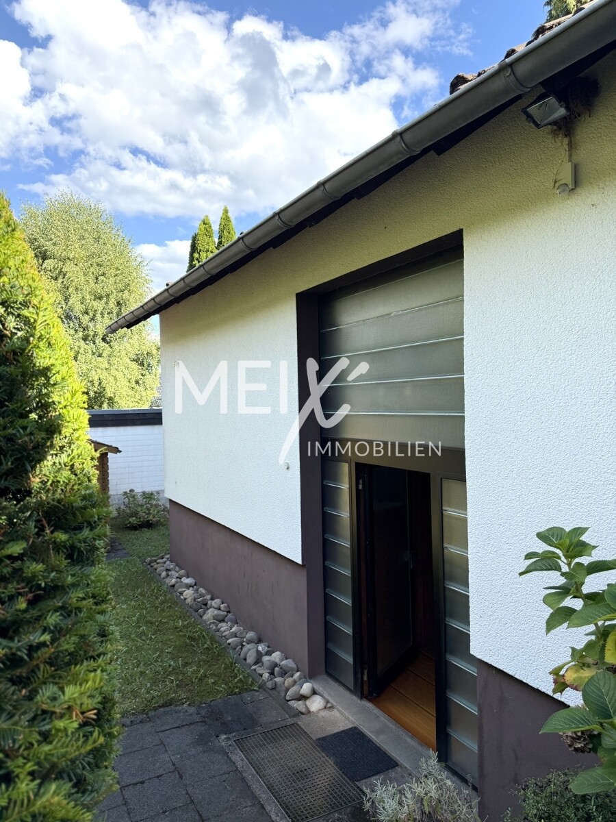 Nebeneingang zum Souterrain