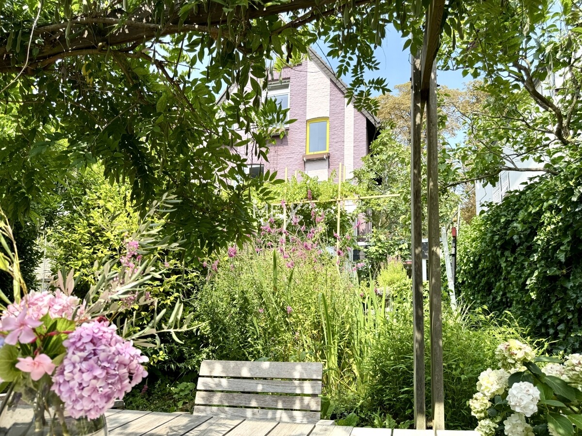 Blick von der Gartenterrasse