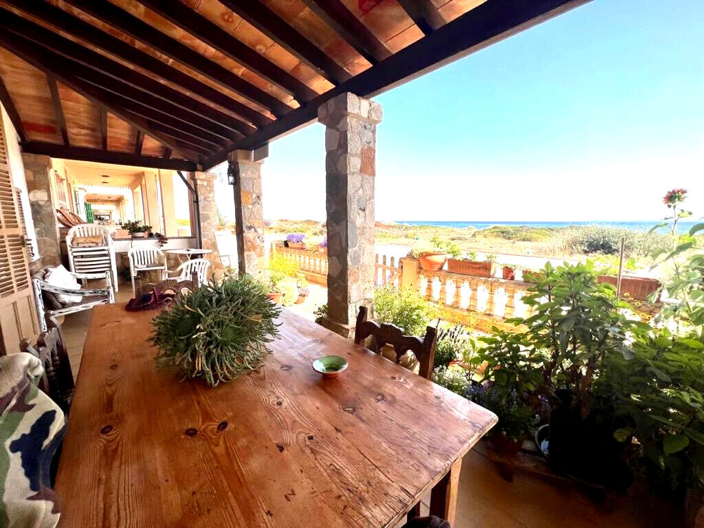 01- Terraza delantera