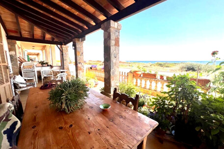 01- Terraza delantera