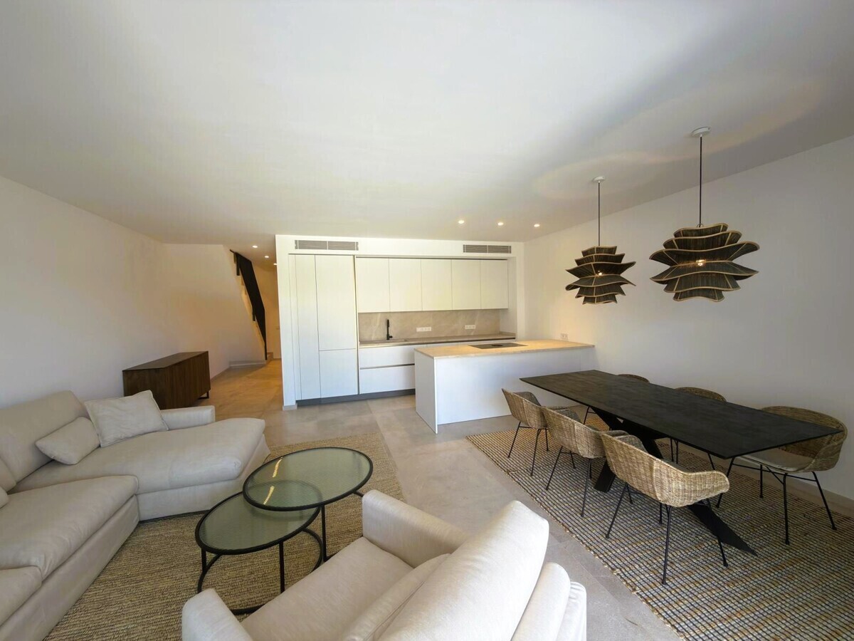 15 Living room