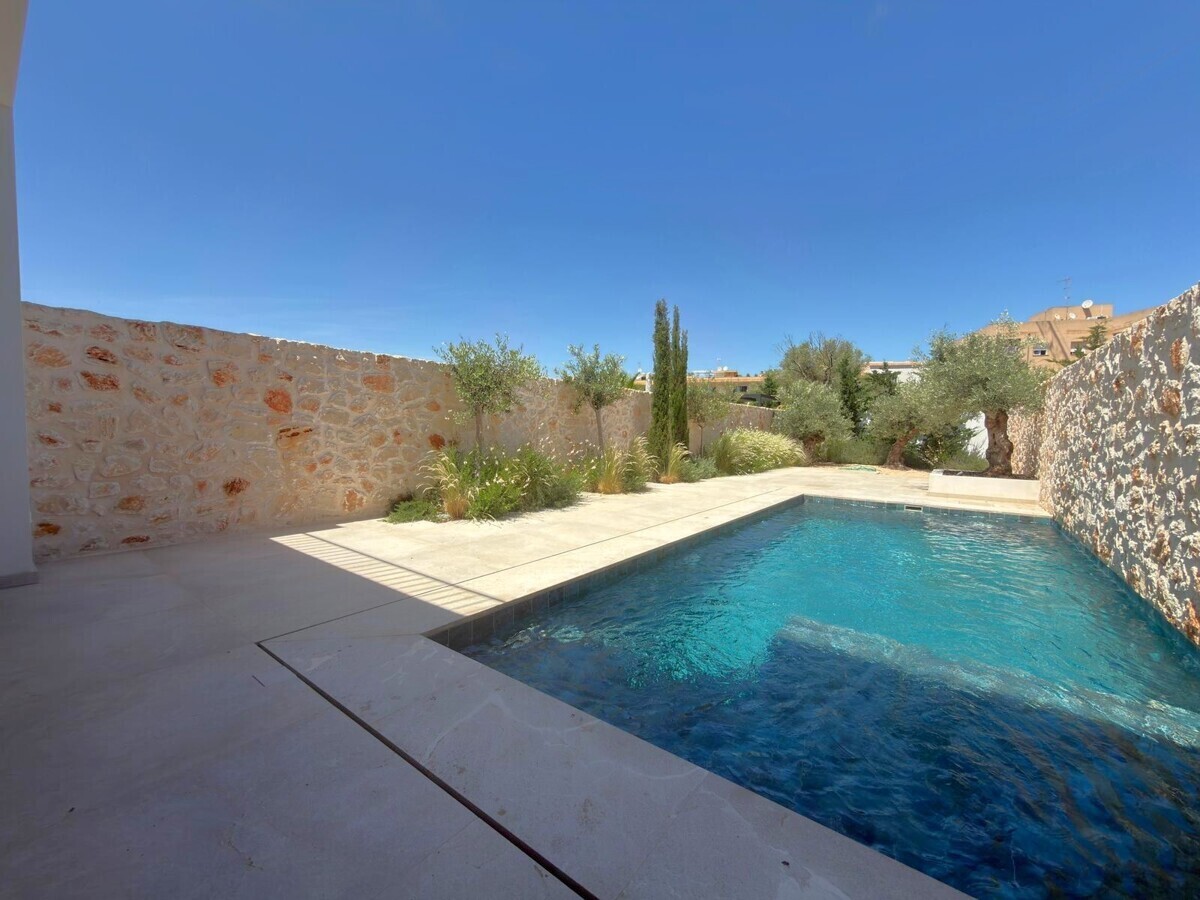 13 Pool