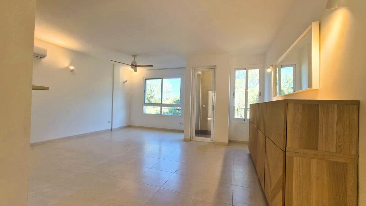 3 Living Room