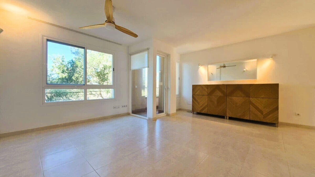 2 Living Room