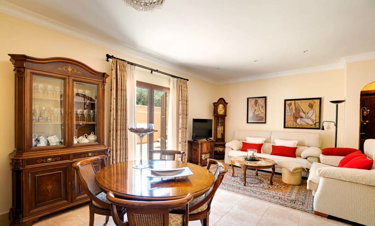 3 Living room