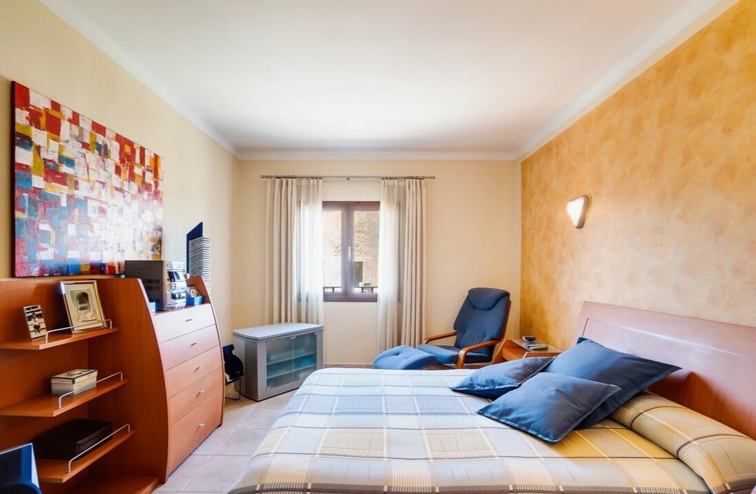 13 Bedroom 2