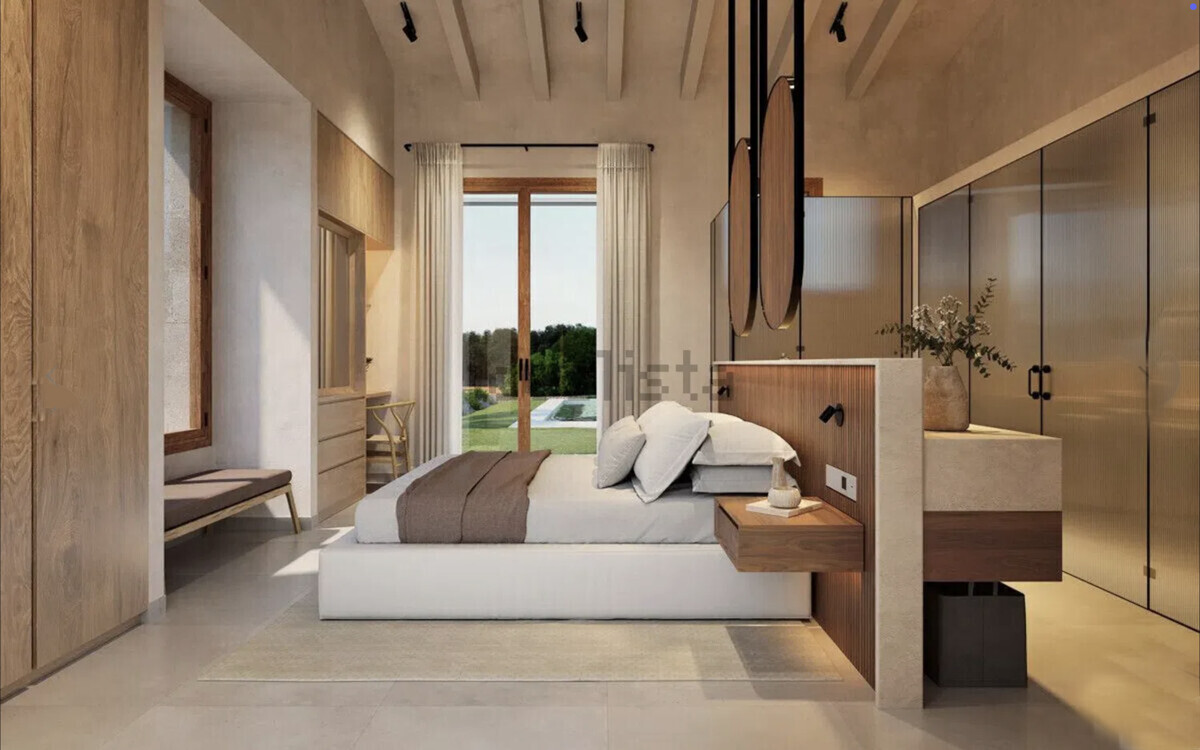 6 Bedroom