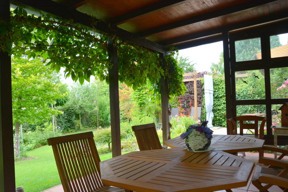 überdachte Terrasse am Wohnbereich